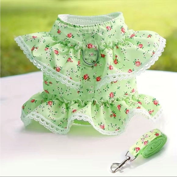 NWT Green Floral Ruffle Dress Harness & Leash Set - Picture 2 of 4